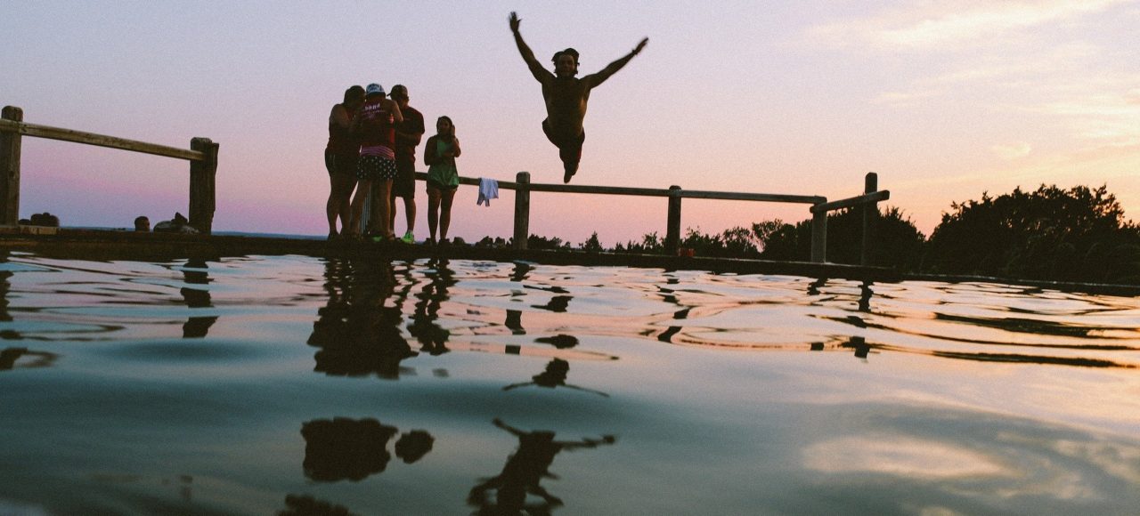 Container pool